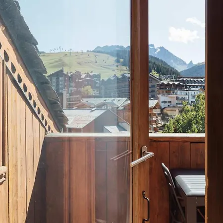 Ski-in Out Duplex With Mountain Views Courchevel