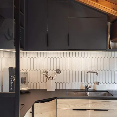 Ski-in Out Duplex With Mountain Views Courchevel